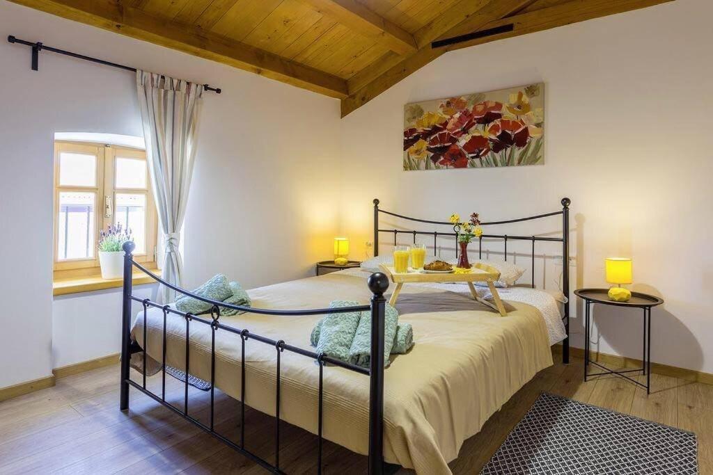 Вилла House Kristina **** Burici Экстерьер фото